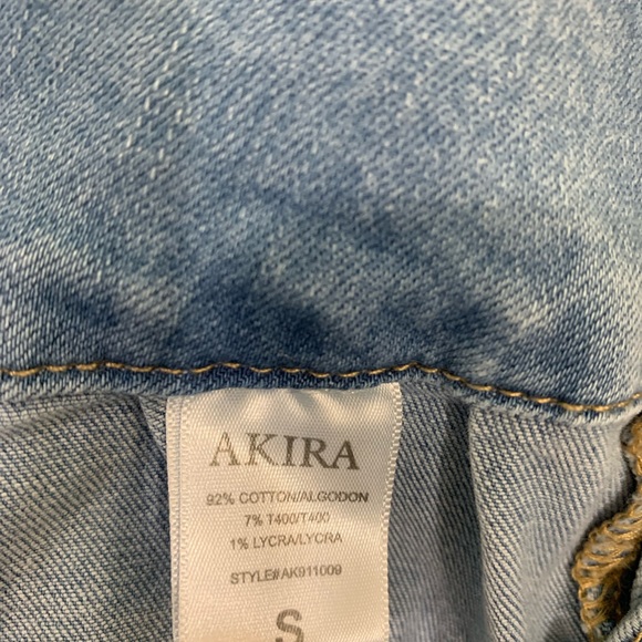 AKIRA HIGH WAISTED WIDE ELASTIC BUTTON UP ZIP FLY LIGHT WASH BALLOON JEANS - Picture 10 of 16